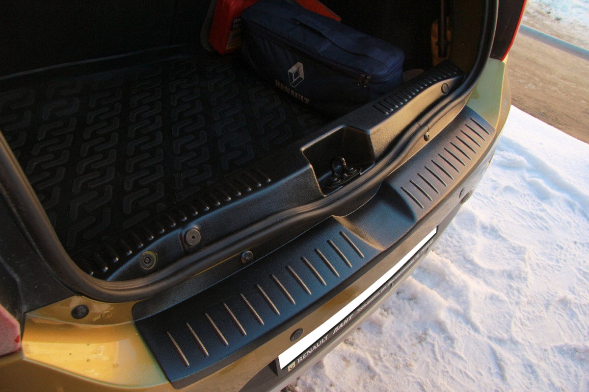 Как оградить багажник от повреждений